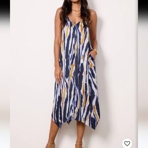 Evereve Brylee Dress Size Small NWT